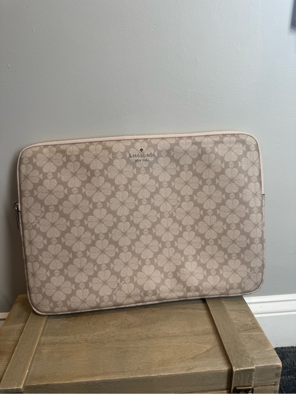 kate spade Neutral Floral-Print Laptop Sleeve